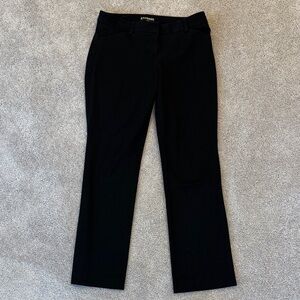 Express Women's Classic Black Straight Leg Jeans- short